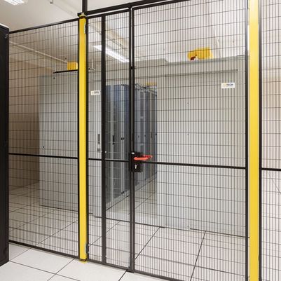 Private cage at TDC02