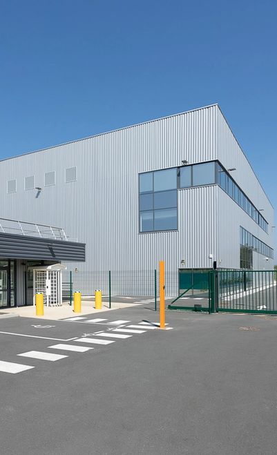 Façade du data center TDC01 à Aubergenville dans les Yvelines