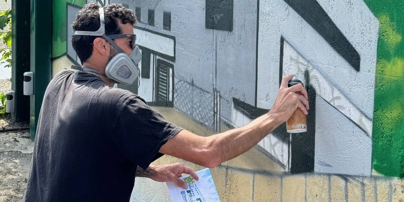 Les murs ont été tagués chez Thésée